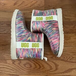 UGG Classic Clear Mini Pixelate Boots Womens 9 Casual